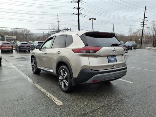 2021 Nissan Rogue SL