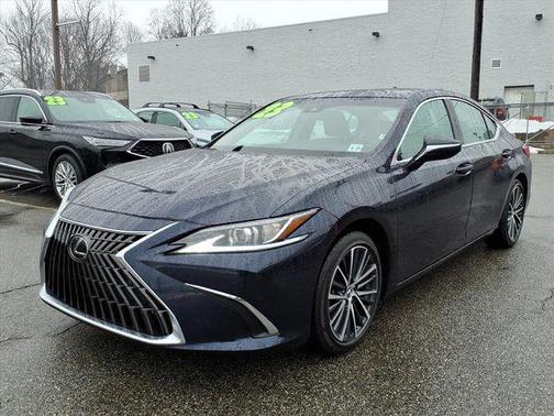 2023 Lexus ES 350 Base
