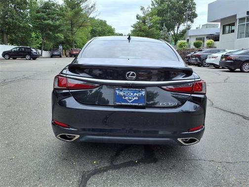 2022 Lexus ES 350 Base