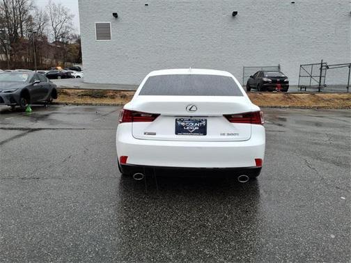 2016 Lexus IS 200t Base