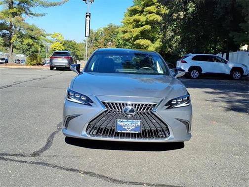 2022 Lexus ES 350 Ultra Luxury