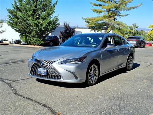 2022 Lexus ES 350 Ultra Luxury