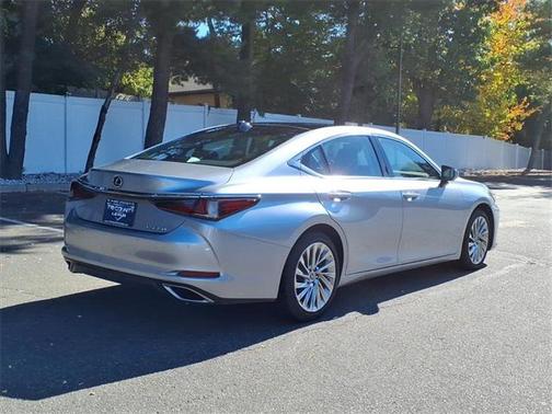 2022 Lexus ES 350 Ultra Luxury