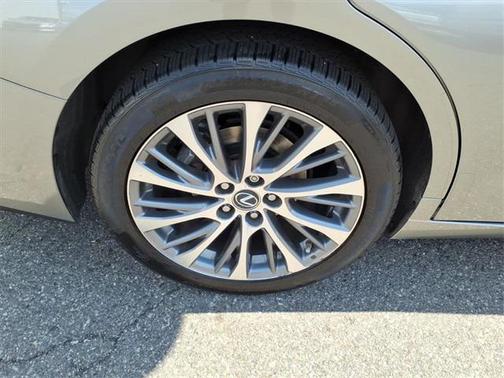 2021 Lexus ES 350 Base