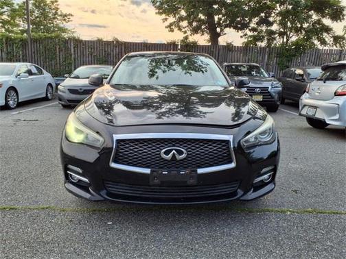 2014 INFINITI Q50 Premium