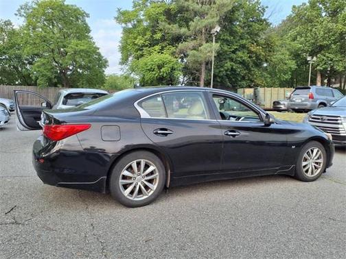 2014 INFINITI Q50 Premium
