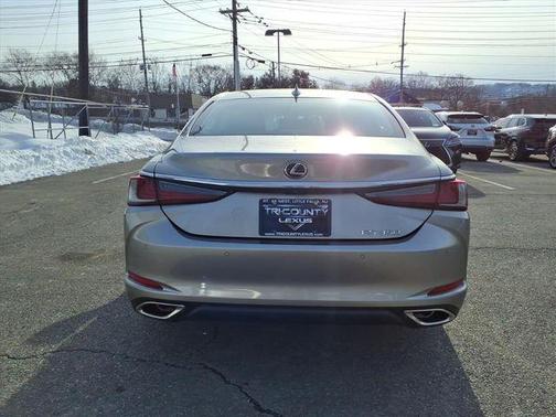 2019 Lexus ES 350 Base