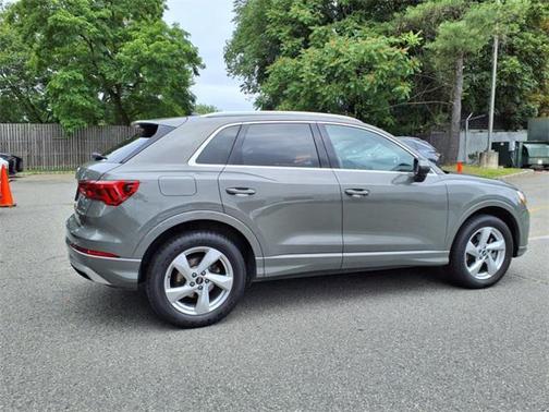 2022 Audi Q3 Premium
