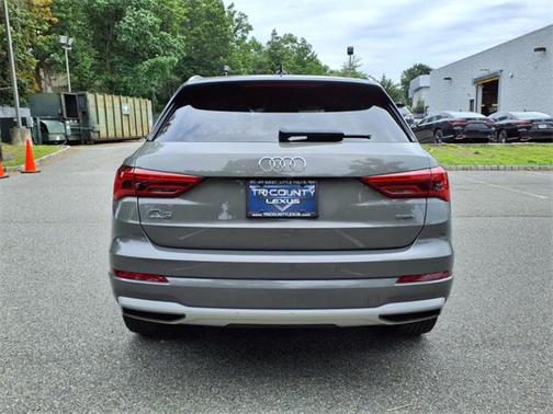 2022 Audi Q3 Premium