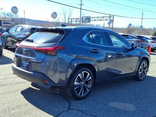 2024 Lexus UX 250h Base