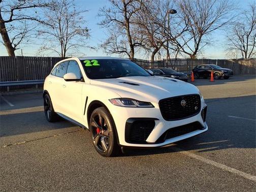 2022 Jaguar F-PACE SVR