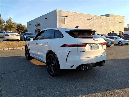 2022 Jaguar F-PACE SVR