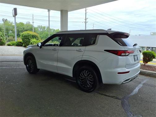 2024 Mitsubishi Outlander SEL