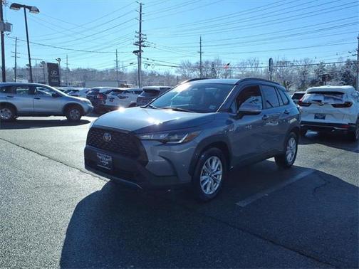 2023 Toyota Corolla Cross LE