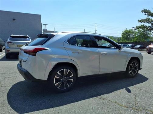 2022 Lexus UX 250h Base