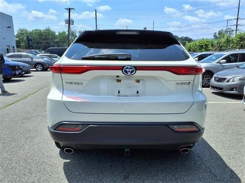 2022 Toyota Venza LE