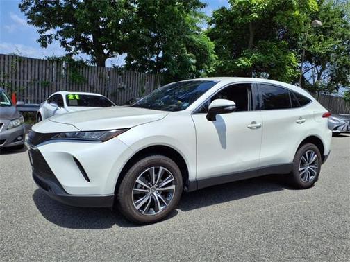 2022 Toyota Venza LE