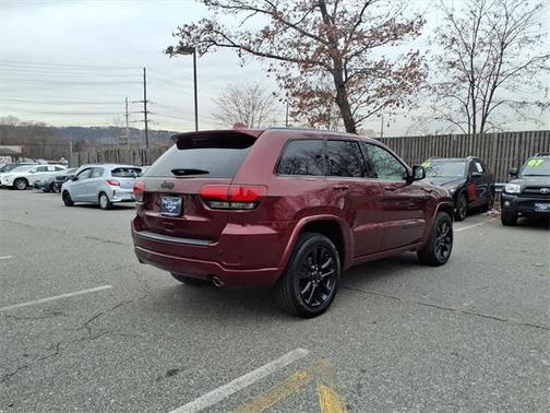 2017 Jeep Grand Cherokee Altitude