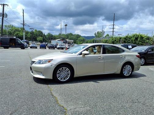 2015 Lexus ES 350 Crafted Line