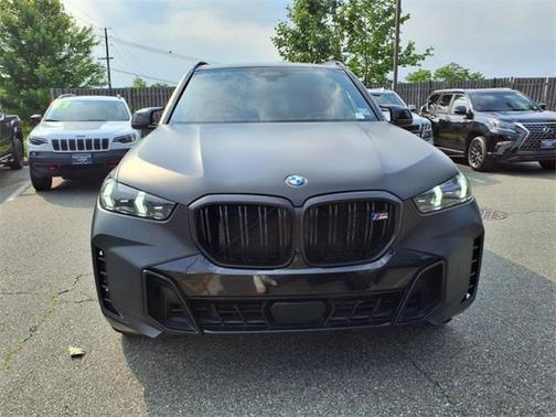 2024 BMW X5 M60i
