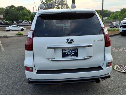 Starfire Pearl 2022 Lexus GX 460 Luxury