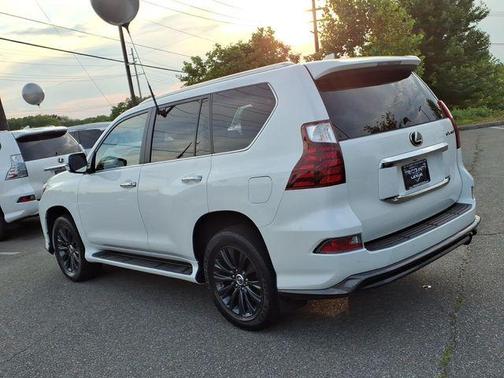 Starfire Pearl 2022 Lexus GX 460 Luxury