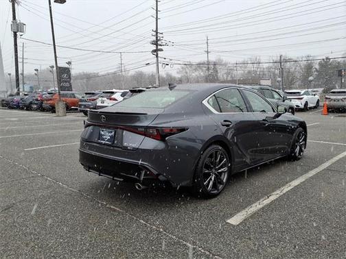 2022 Lexus IS 350 Base