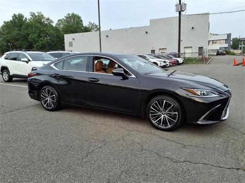2022 Lexus ES 350 Base