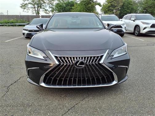 2022 Lexus ES 350 Base