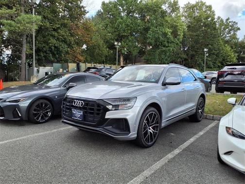 2020 Audi Q8 55 Premium Plus
