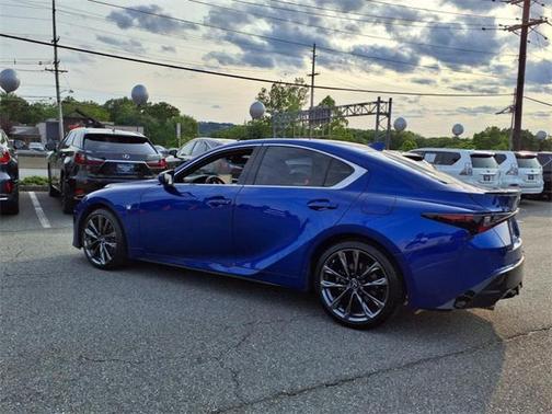 2022 Lexus IS 350 Base