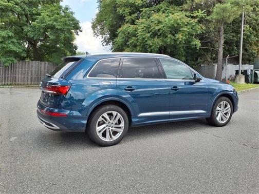 2020 Audi Q7 55 Premium Plus