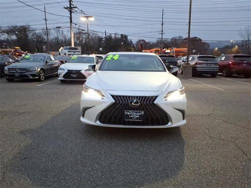 2024 Lexus ES 350 Base