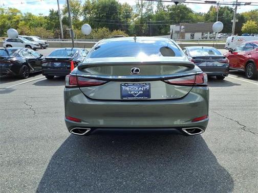 2025 Lexus ES 350 Base