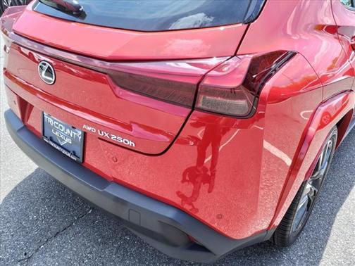 2023 Lexus UX 250h Base