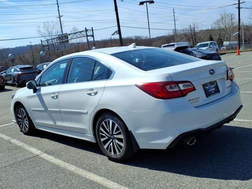 Crystal White Pearl 2019 Subaru Legacy Premium