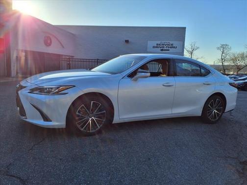 2024 Lexus ES 350 Base