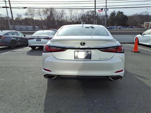 2023 Lexus ES 350 Base