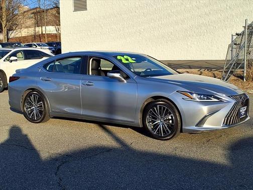 2022 Lexus ES 300h Base