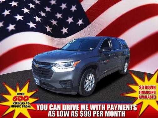 Photo 2 of 21 of 2021 Chevrolet Traverse LS