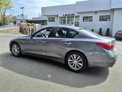 2015 INFINITI Q50 Premium