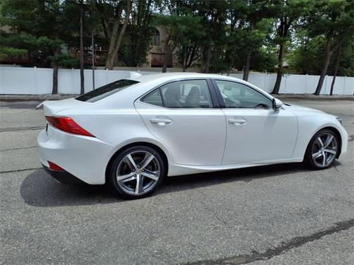 2018 Lexus IS 300 Base