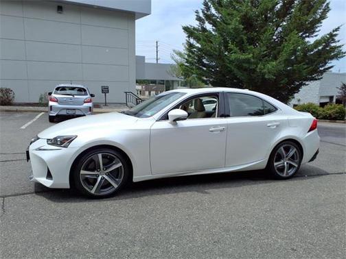2018 Lexus IS 300 Base