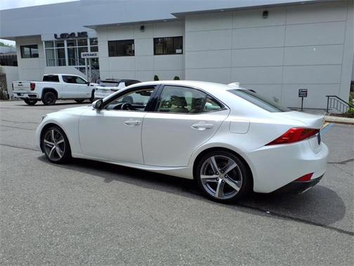 2018 Lexus IS 300 Base