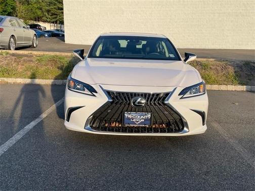2023 Lexus ES 250 Base