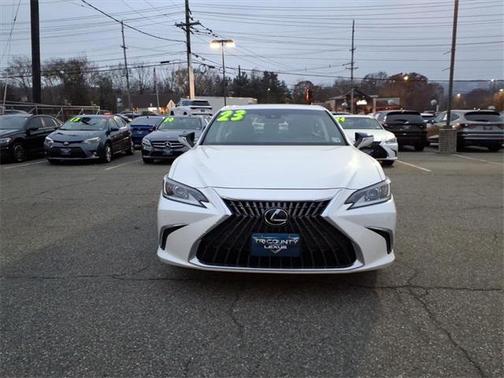 2023 Lexus ES 350 Base