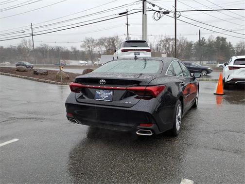 2020 Toyota Avalon XLE
