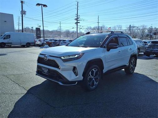 2025 Toyota RAV4 Hybrid SE