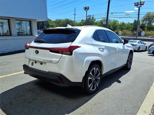 2023 Lexus UX 250h Base