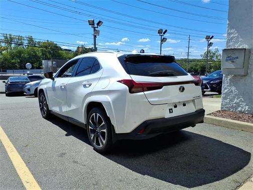 2023 Lexus UX 250h Base